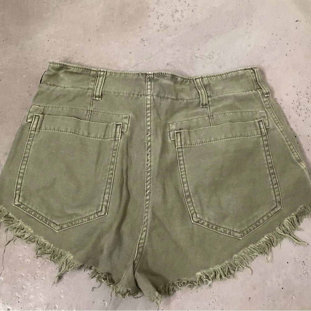 Free People Raw & Patched Standoff Short Size 4 Olive Green - Picture 4 of 6